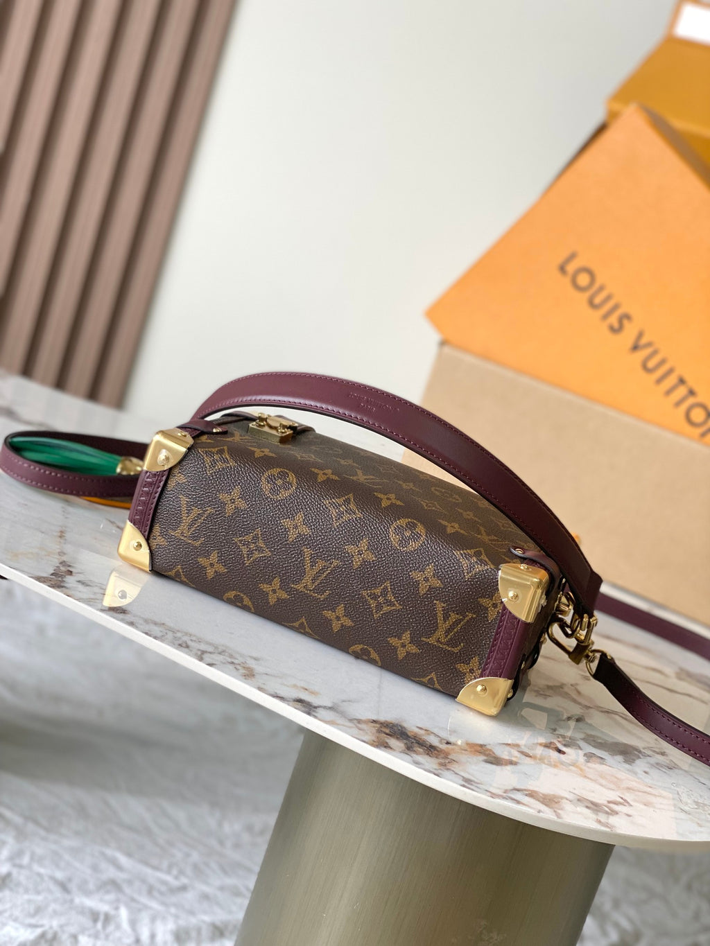 Louis Vuitton Getaway Side Trunk MM - Monogram Canvas