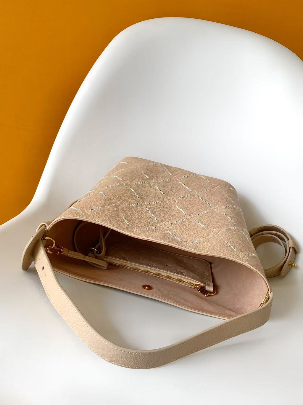 Louis Vuitton All In MM - Monogram Empreinte Couture