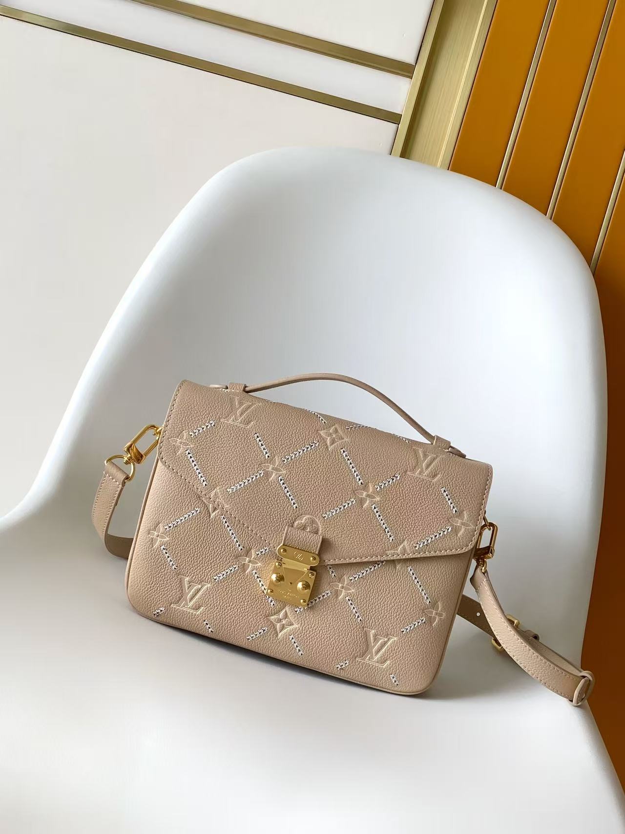 Louis Vuitton Pochette Métis - Monogram Empreinte Leather