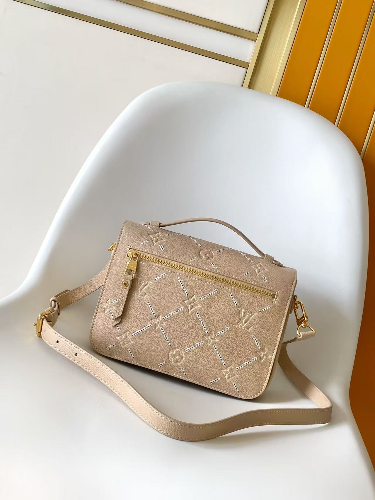 Louis Vuitton Pochette Métis - Monogram Empreinte Leather