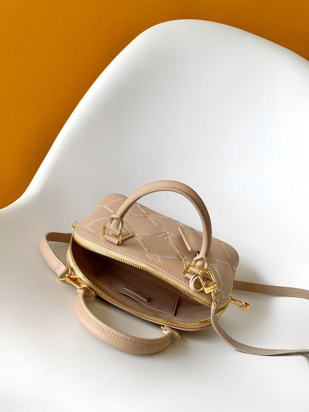 Louis Vuitton Alma BB - Monogram Empreinte Couture