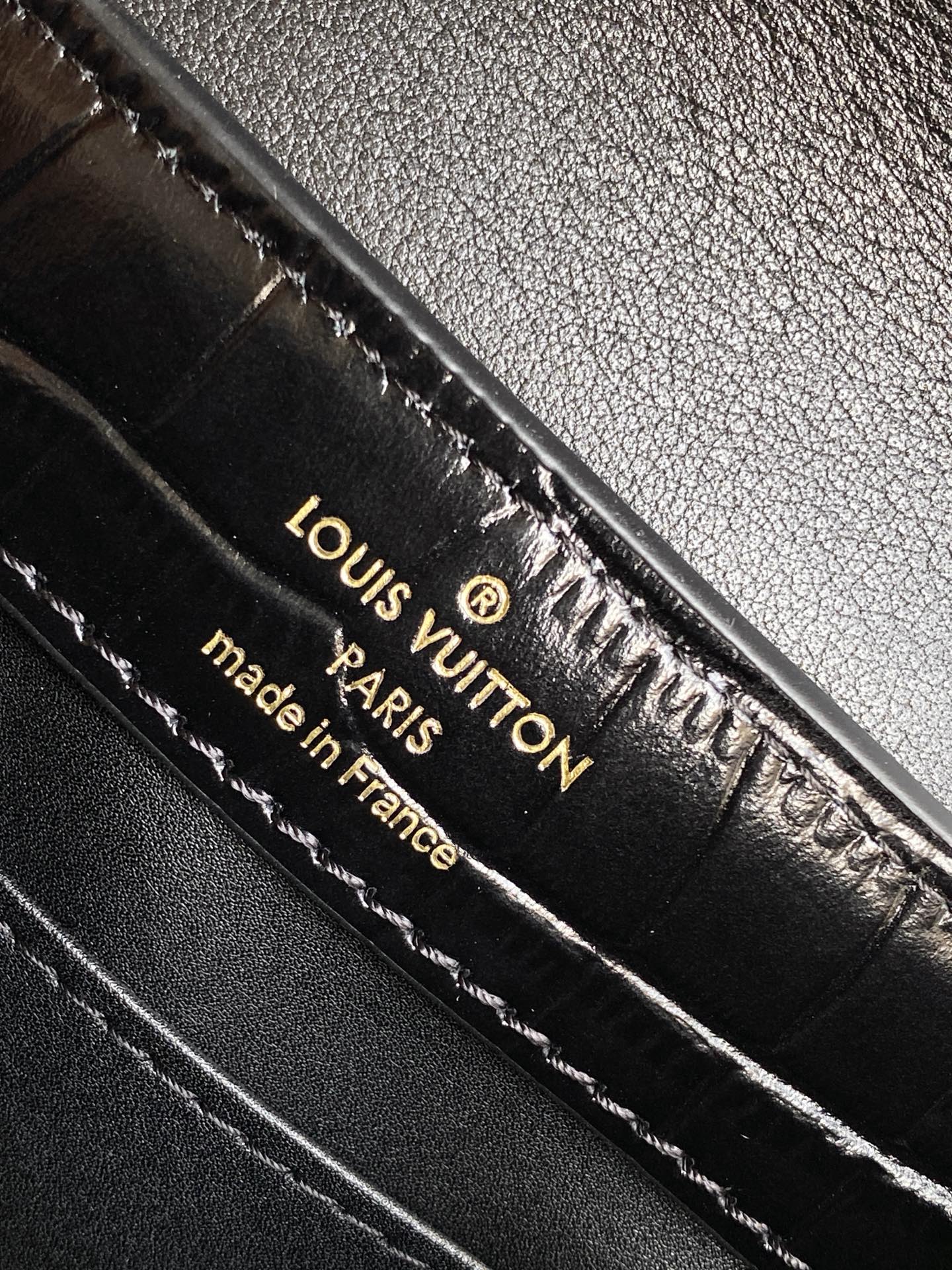 Louis Vuitton Capucines Mini - Crocodile Embossed Leather Black