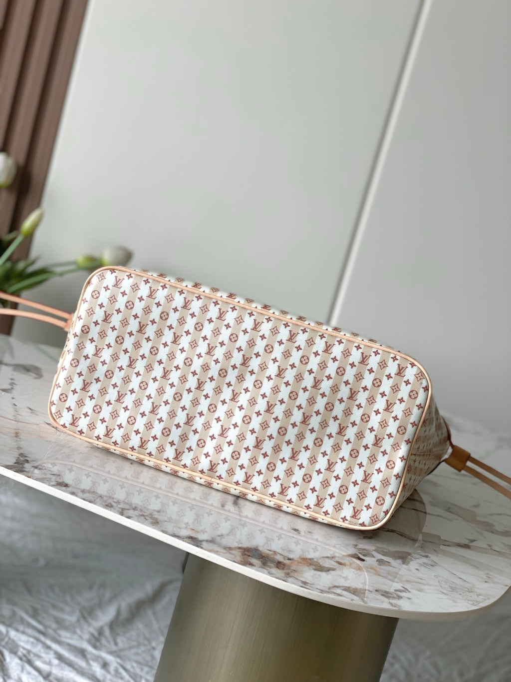 Louis Vuitton Neverfull MM - LV Stamp Nude Monogram