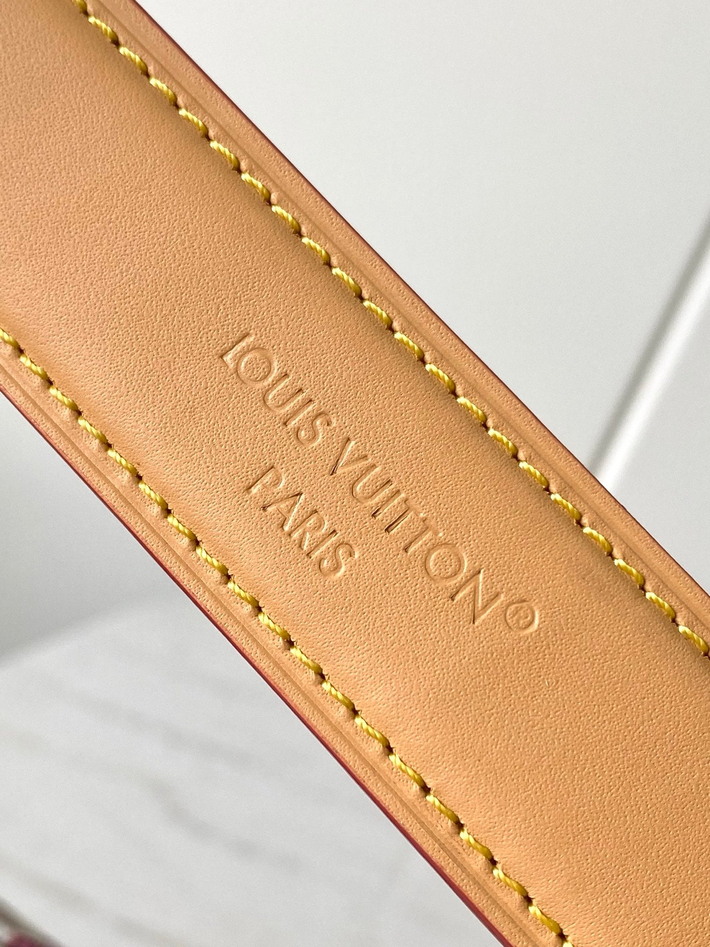 Louis Vuitton Keepall Bandoulière 45 – Flight Mode Getaway Monogram Dune (M28780)