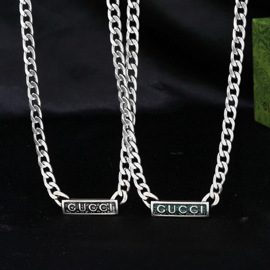 Gucci Interlocking Curb Chain Green Enamel Logo Bar Pendant Necklace