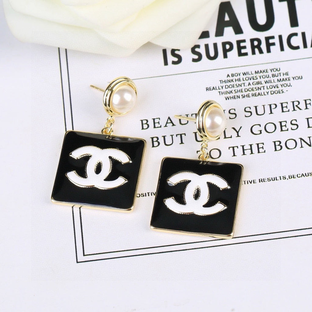 Chanel Classic Pearl Monochrome Black Enamel Square CC Drop Earrings