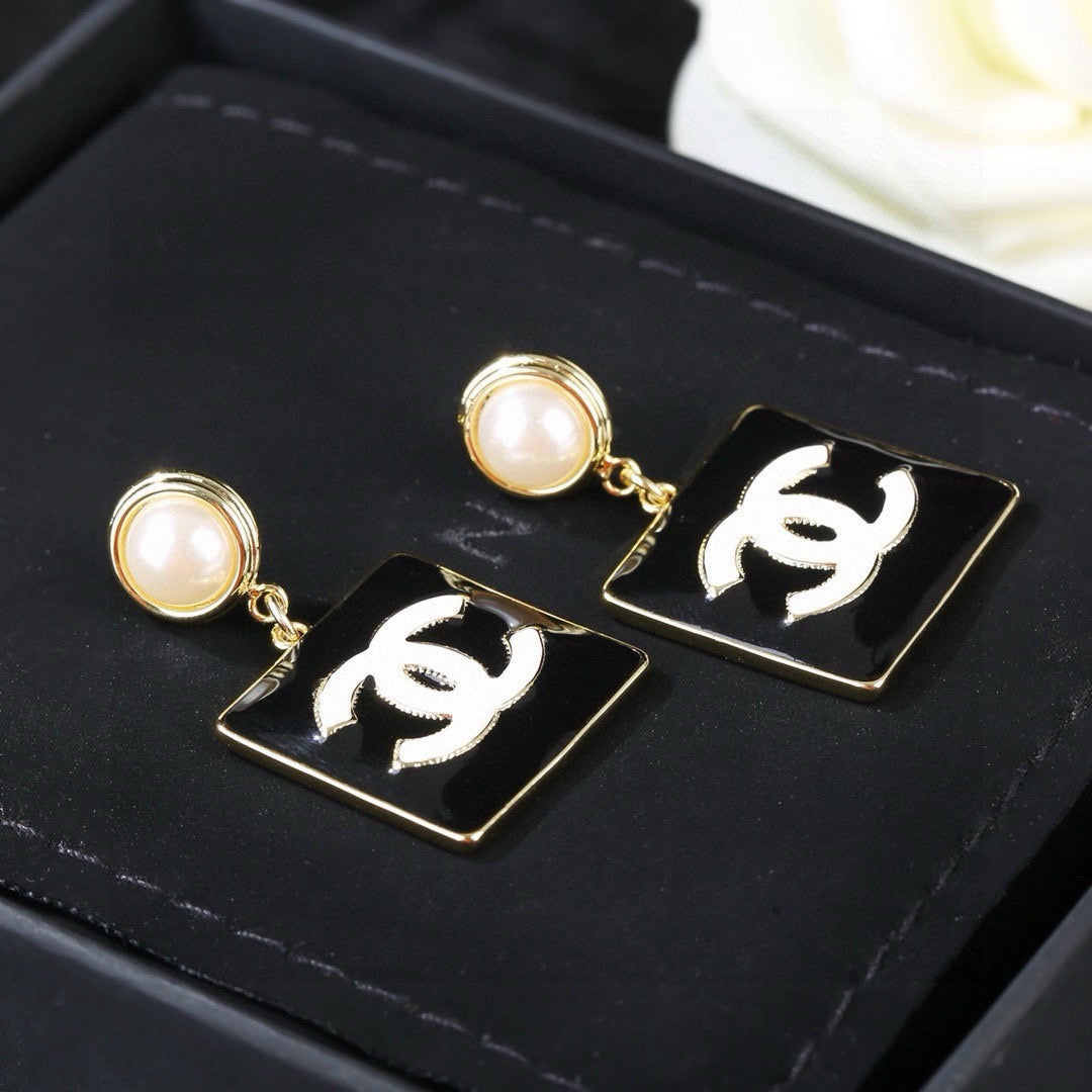 Chanel Classic Pearl Monochrome Black Enamel Square CC Drop Earrings