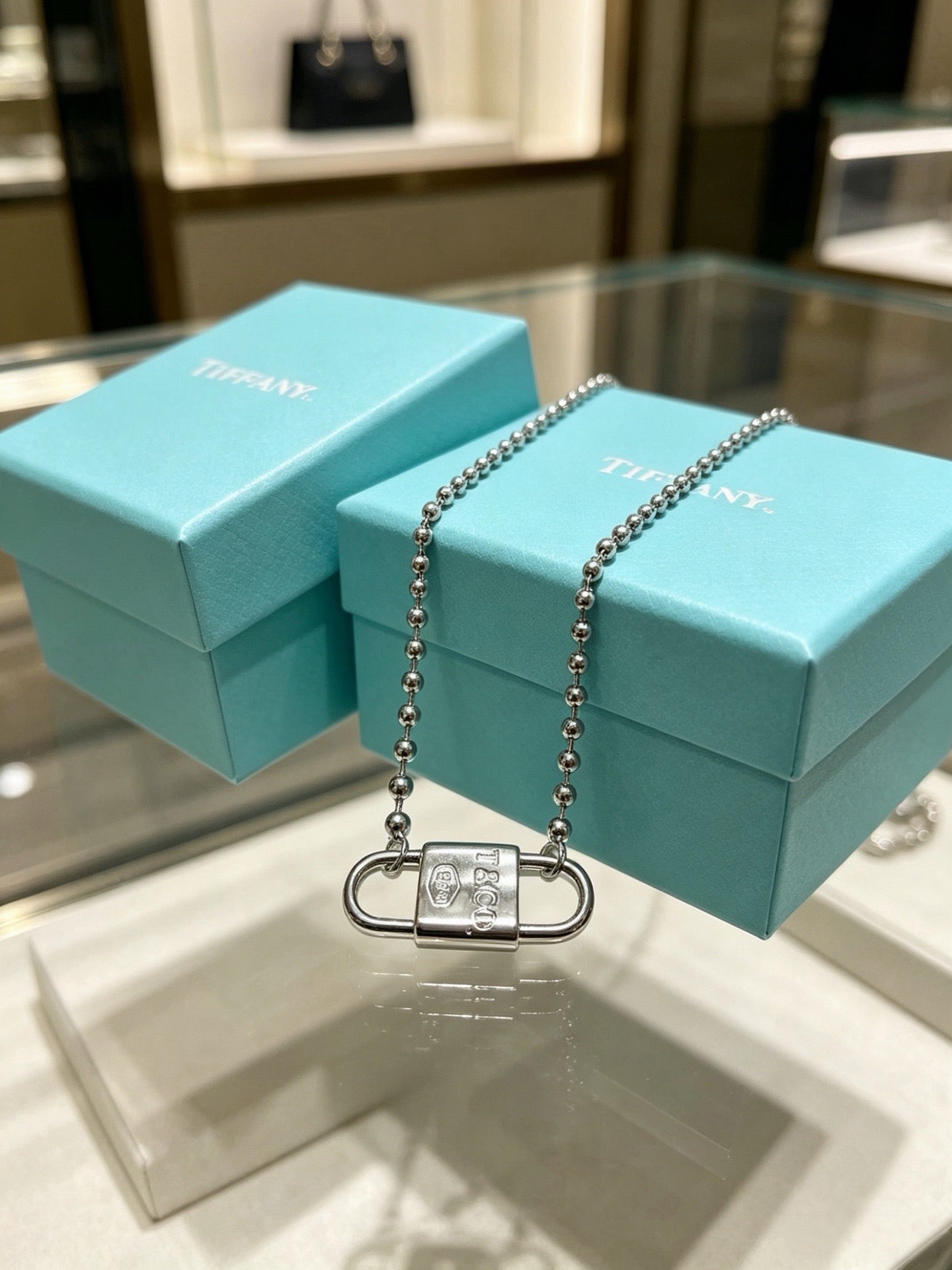 Tiffany & Co. Return to Tiffany Sterling Silver Bead Chain Padlock Pendant Necklace