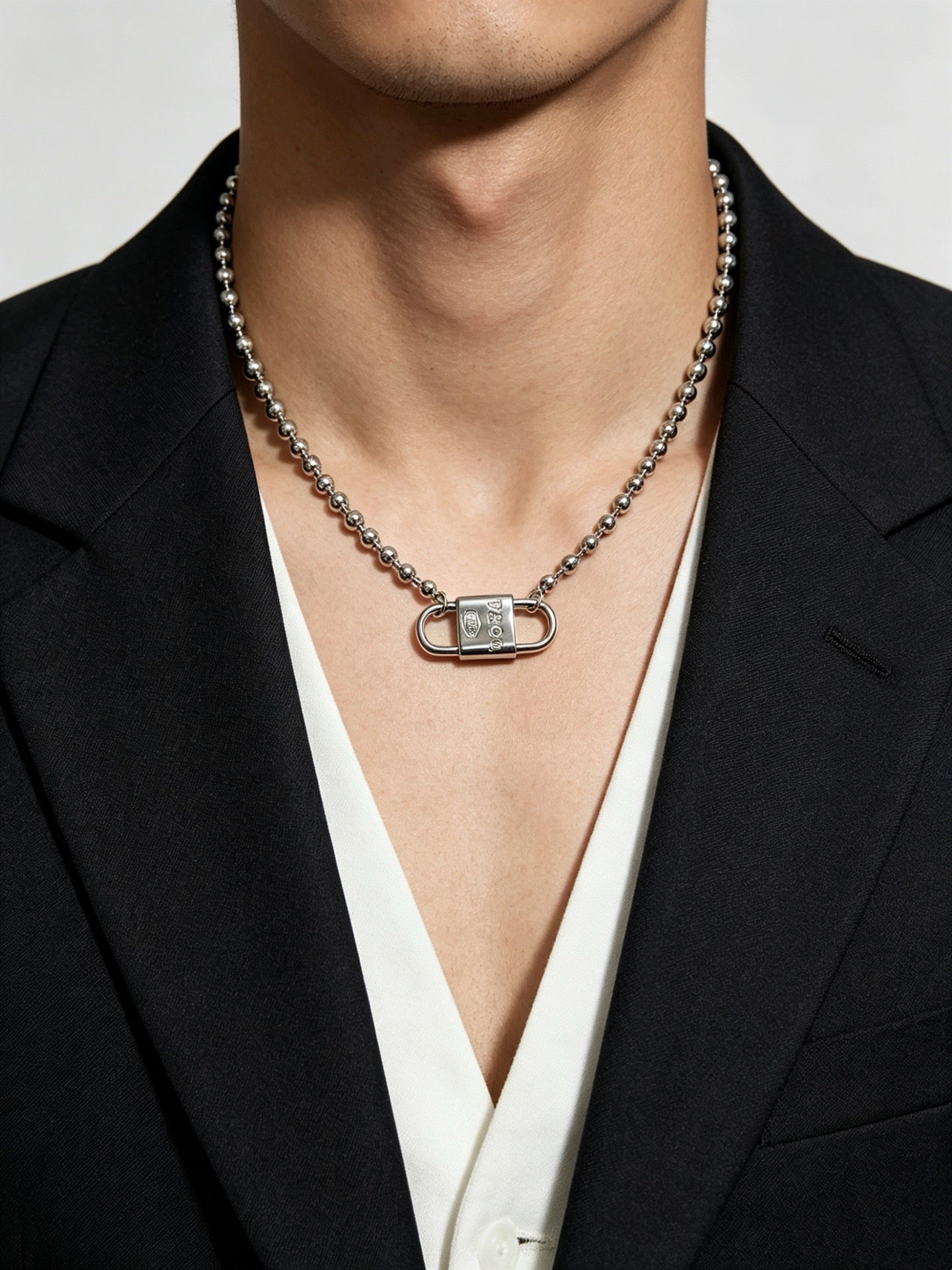 Tiffany & Co. Return to Tiffany Sterling Silver Bead Chain Padlock Pendant Necklace