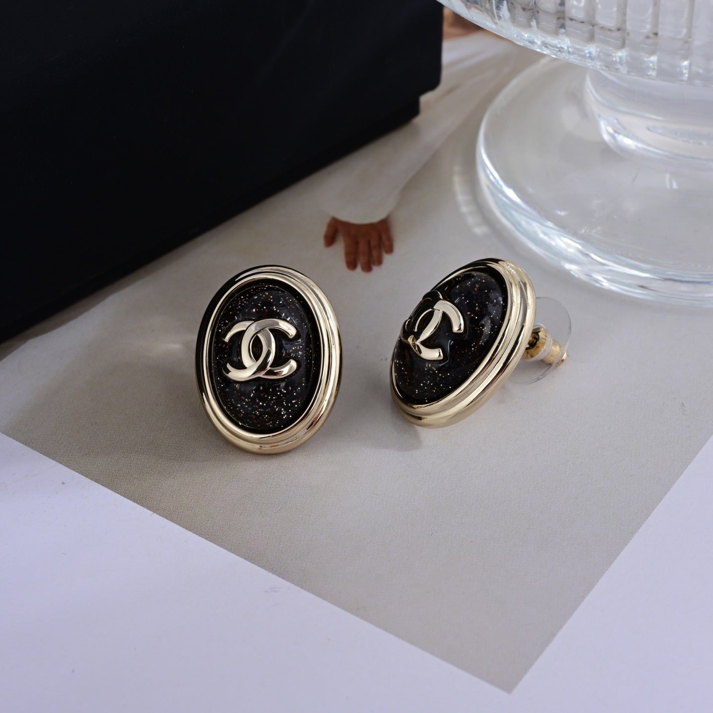 CHANEL Style Gold-Tone Vintage Oval Glitter Black Enamel CC Logo Stud Earrings