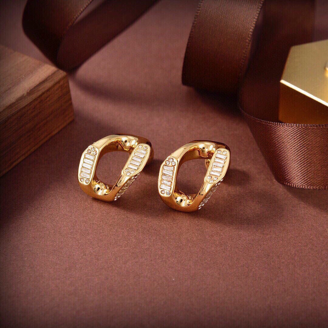 BURBERRY Style Gold-Tone Chain Link Geometric Baguette Crystal Pavé Half-Hoop Earrings