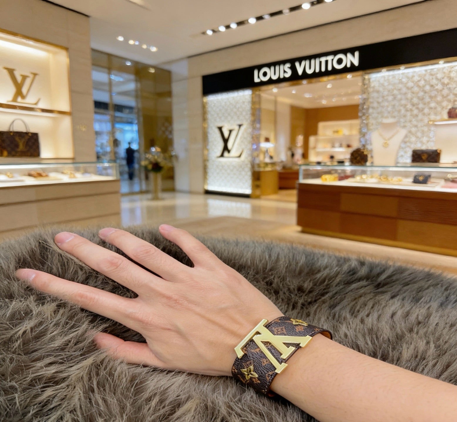 LOUIS VUITTON Style Monogram Canvas Gold-Tone Massive LV Icon Wide Leather Bracelet