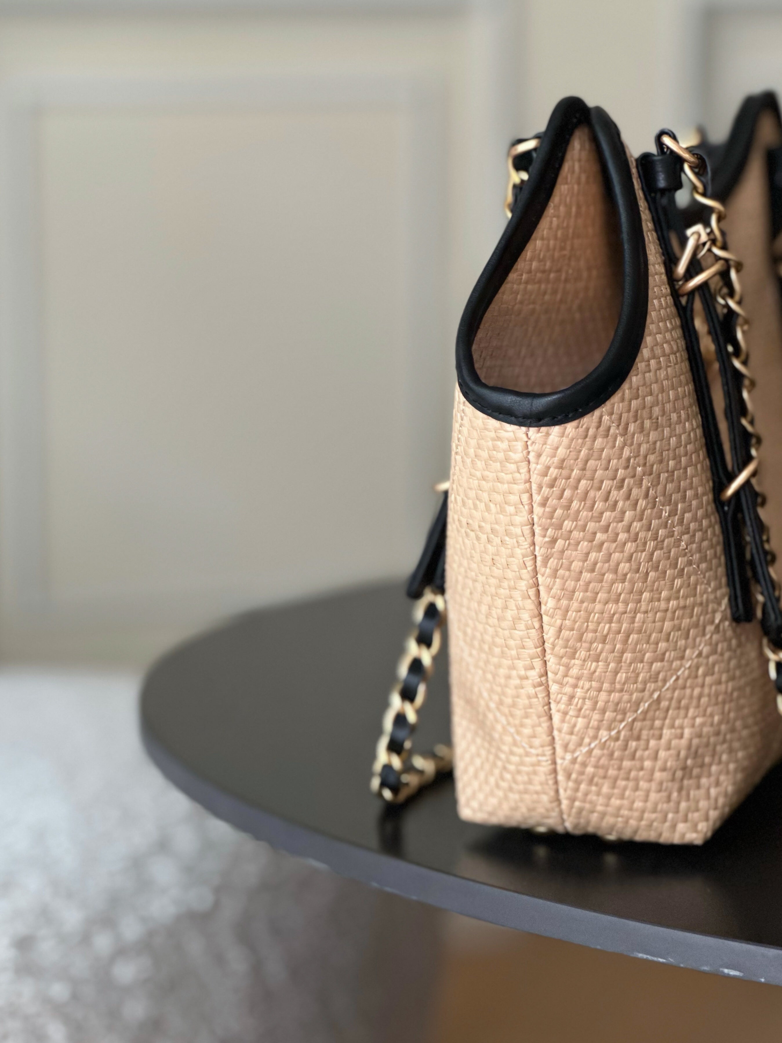 Chanel 25S Maxi Hobo Bag — Grass-Woven Cowhide Tote