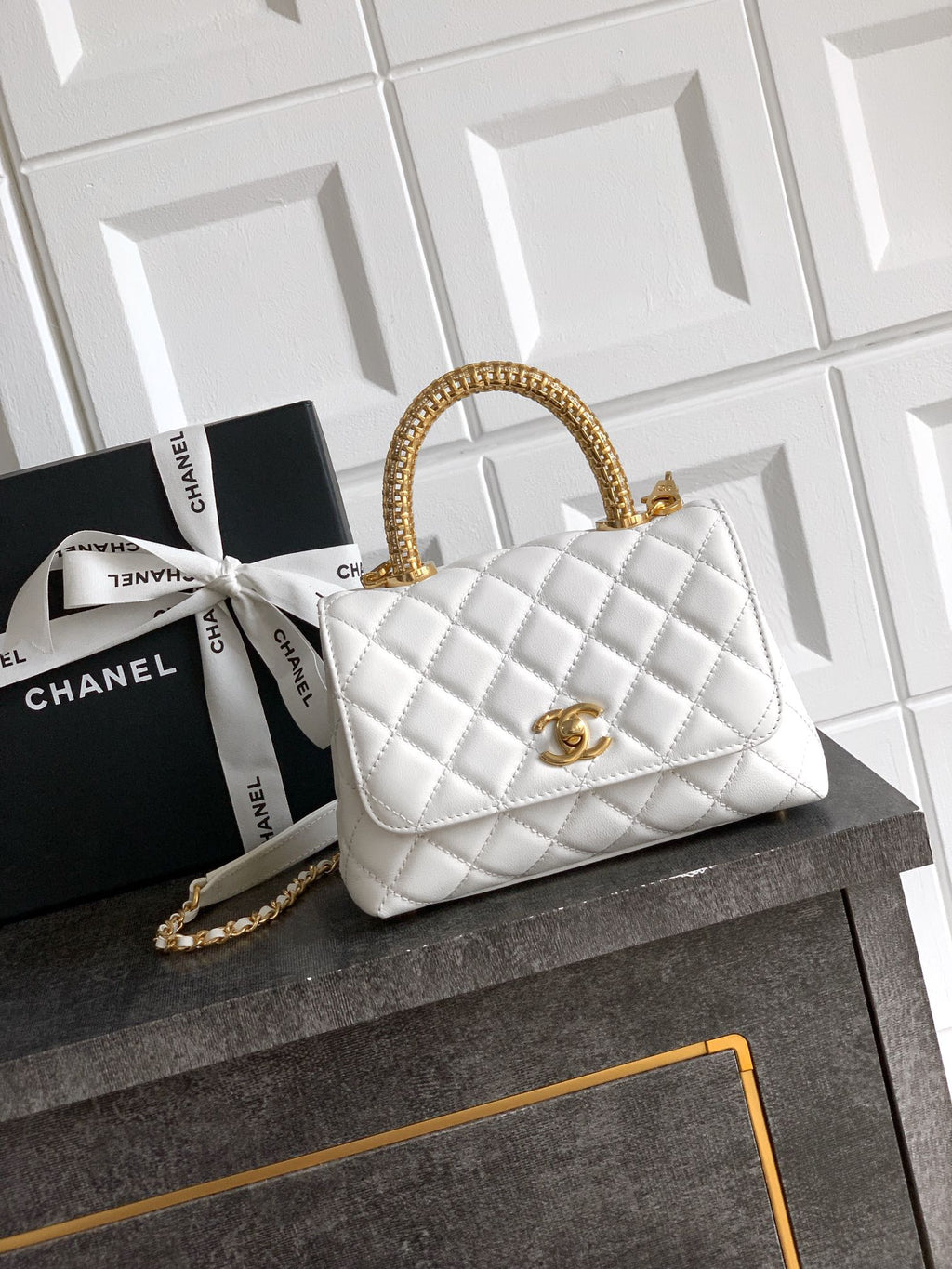 Chanel Coco Handle 19 Ivory White Gold Diamond Handle 25A